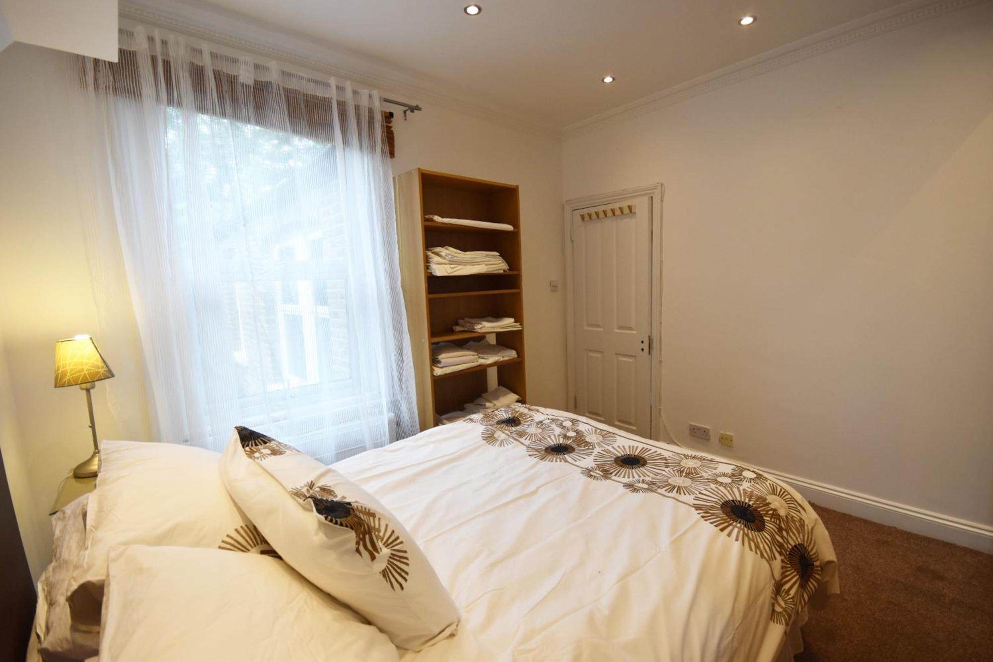 Beautiful Spacious In Waltham Forest East